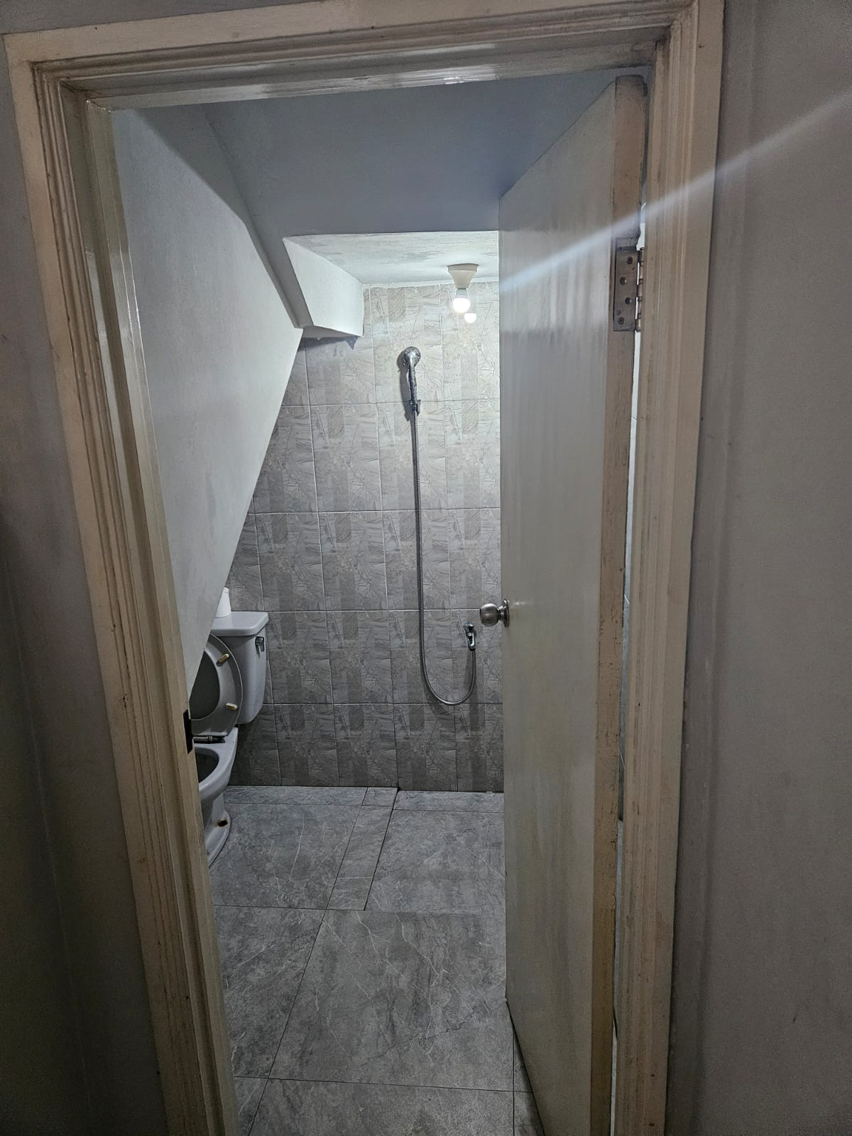 DiSewakan Rumah Fully Furnished di Taman Beverly Lippo Cikarang